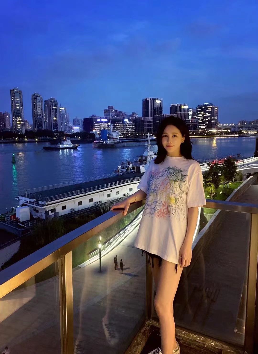 个人兼职 御姐范儿的妹子