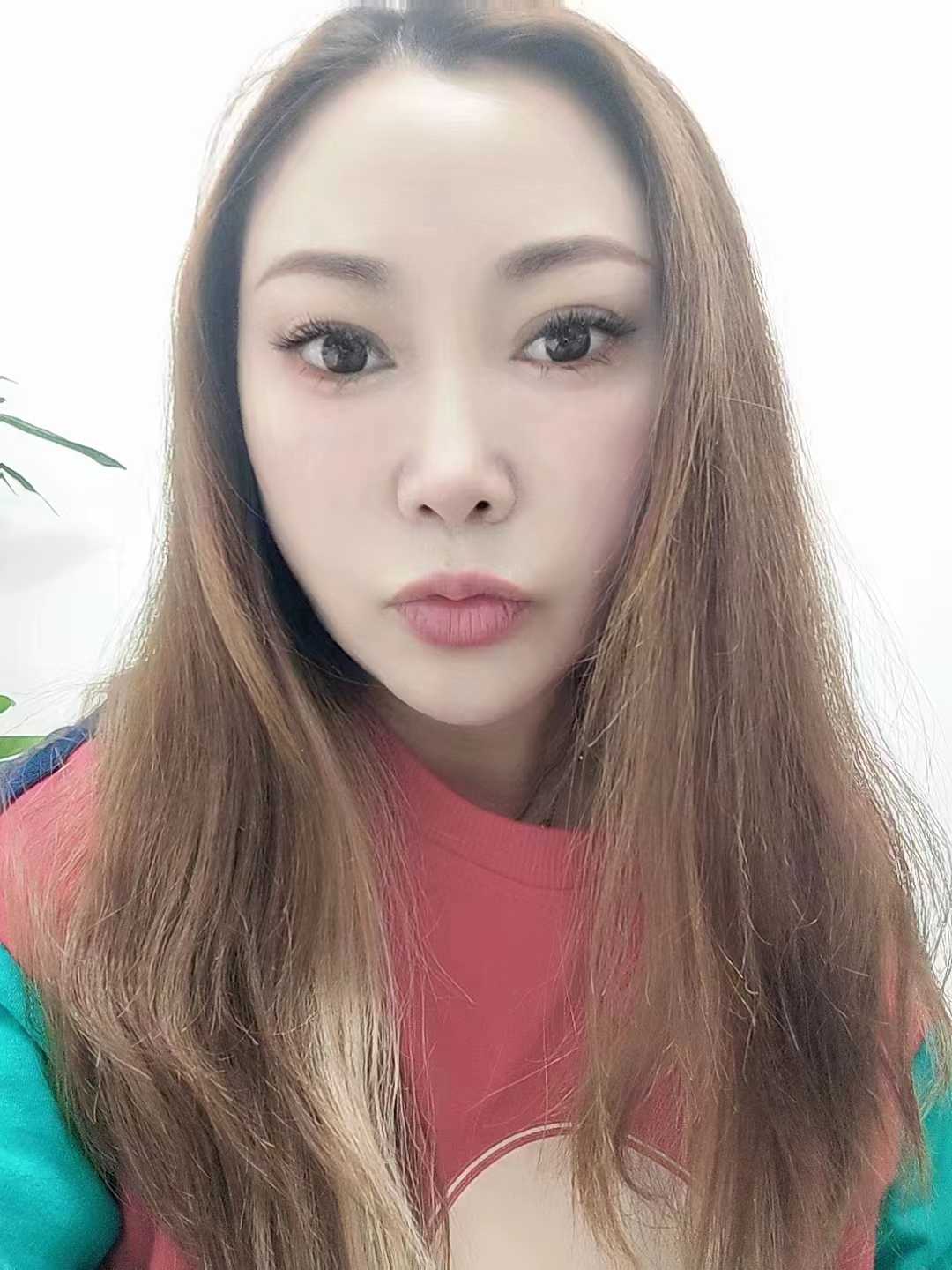 秦淮熟女小溪服务控，温柔大方