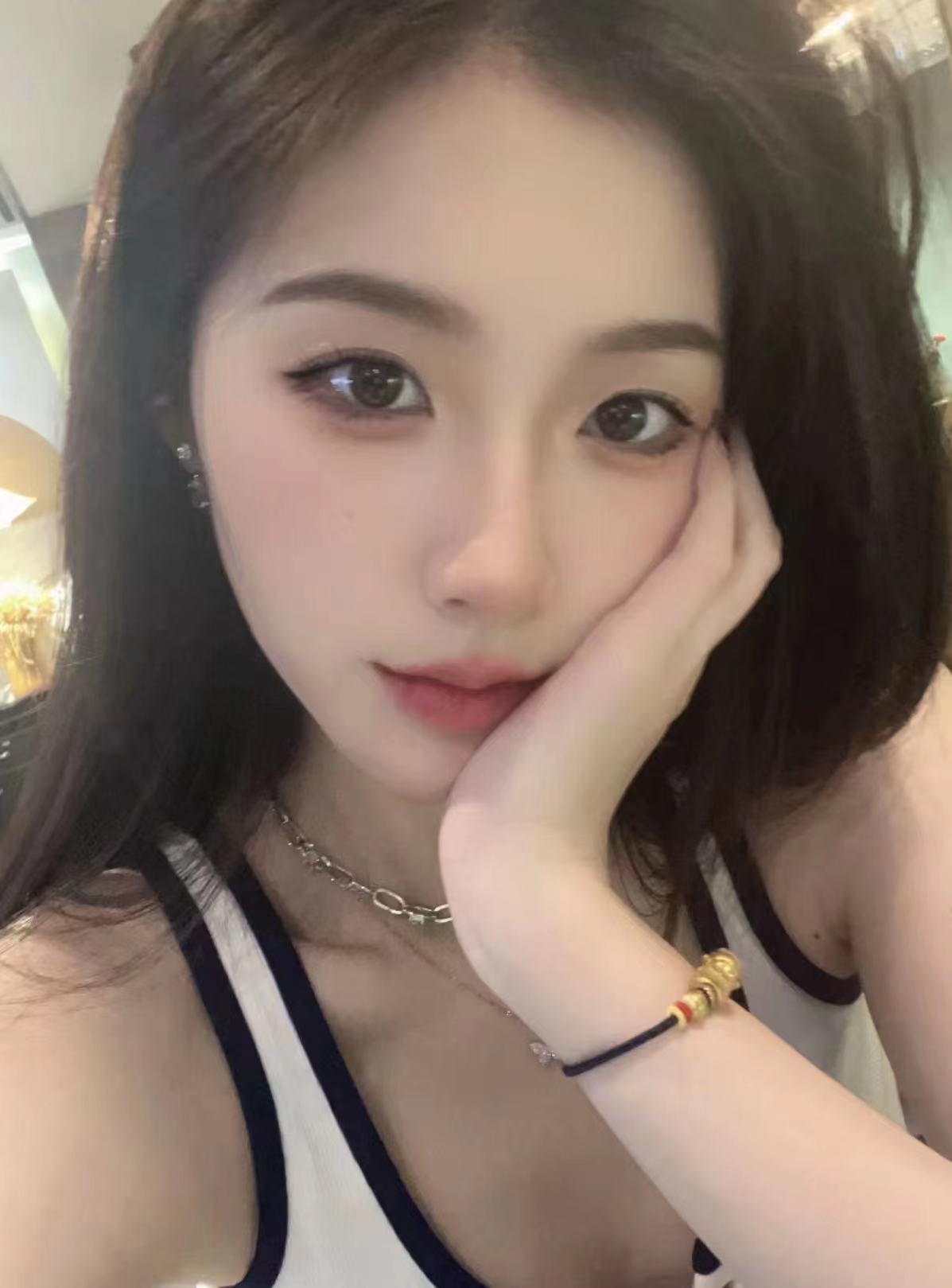 可以选择制服，去玩了几次