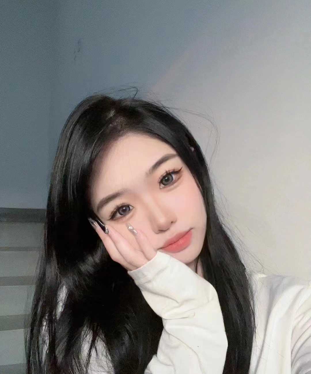 屁股很翘，后入很棒