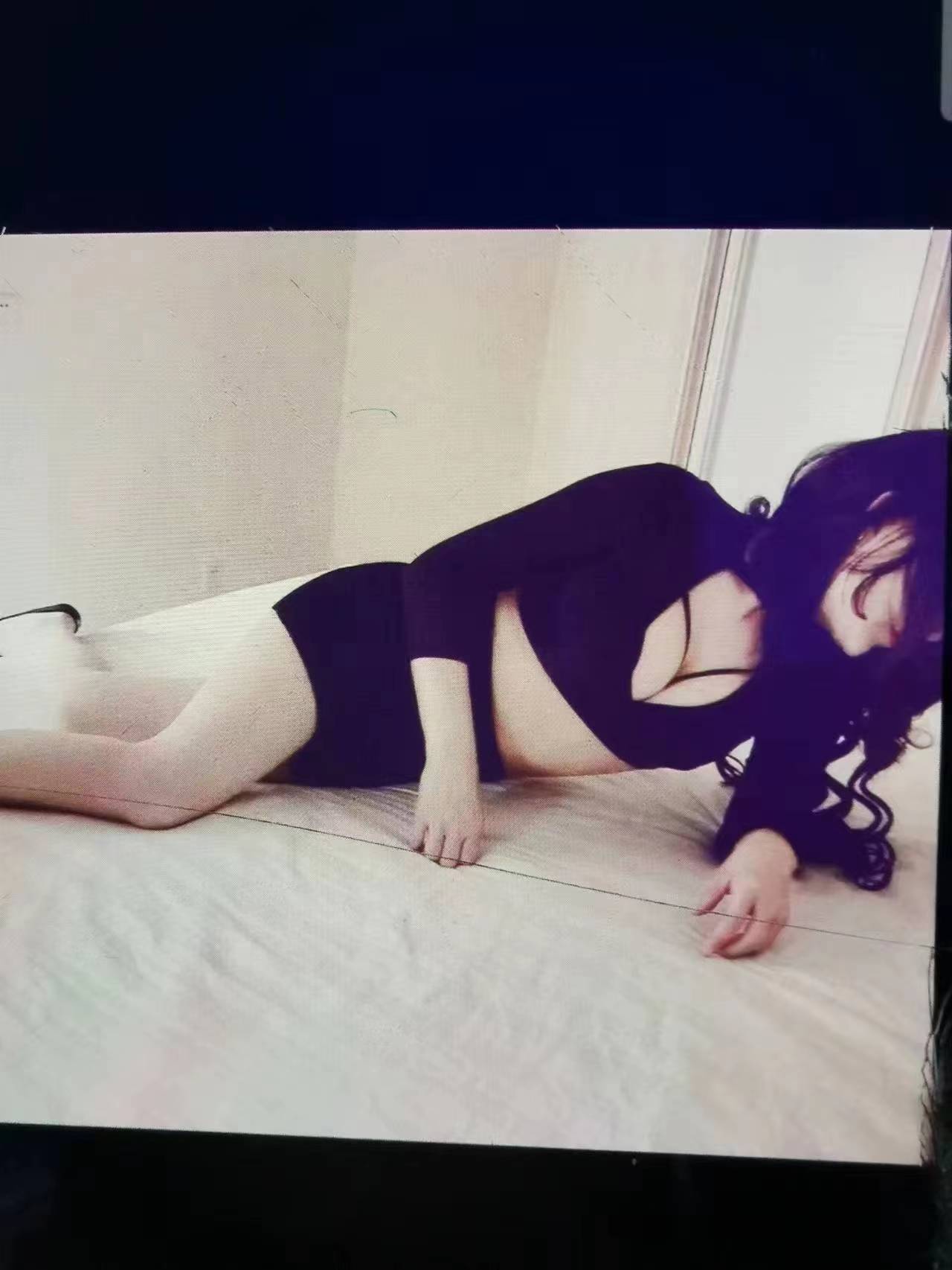 胸大，充满野性的少妇