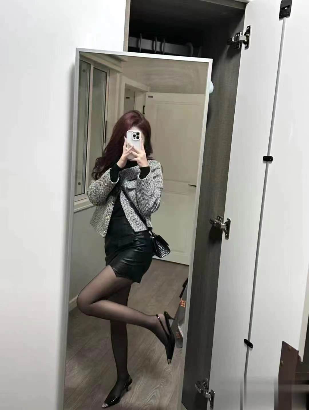 身材颜值都很顶的小姐姐