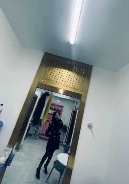 青春甜美小姐姐