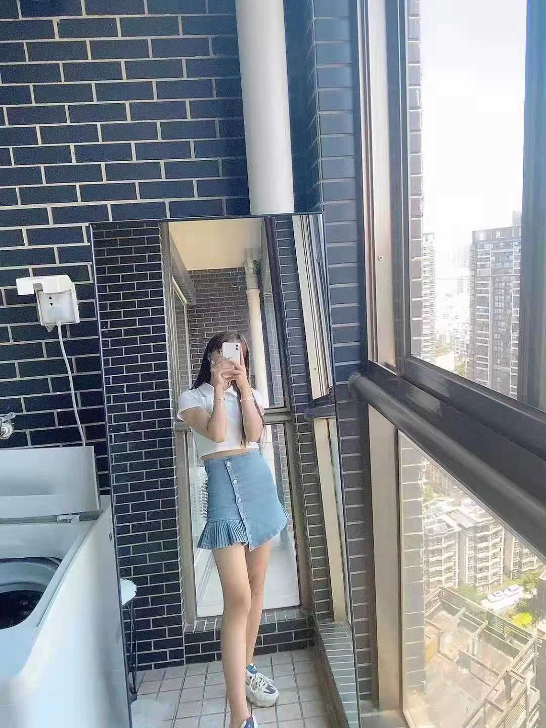 服务好的年轻漂亮小妹