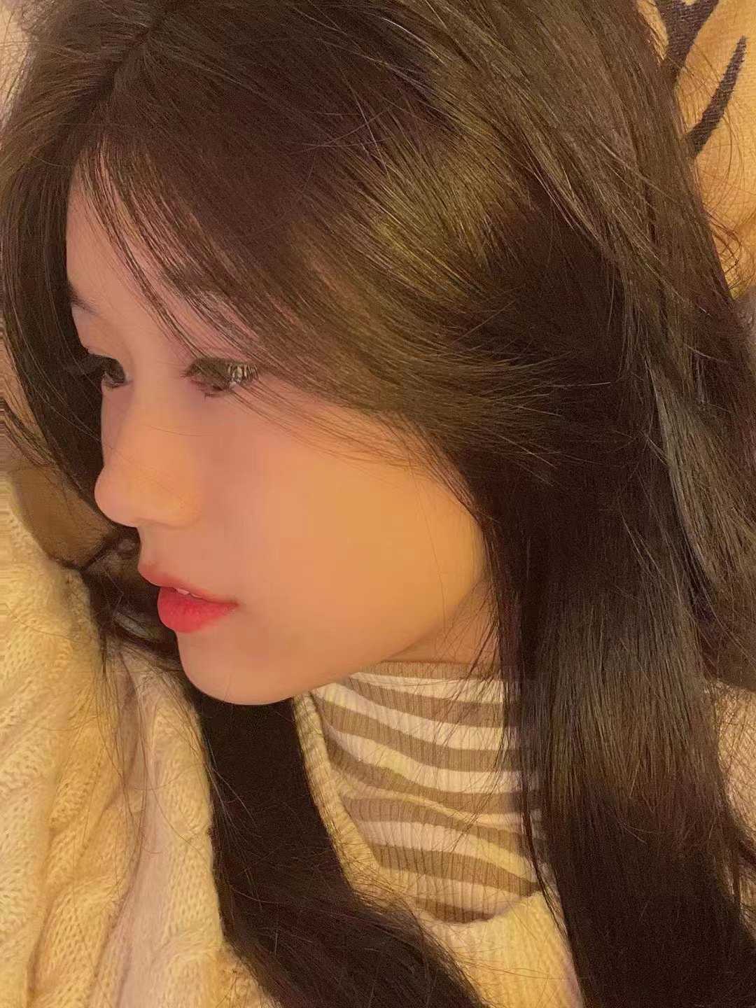 紧致苗条小嫩妹