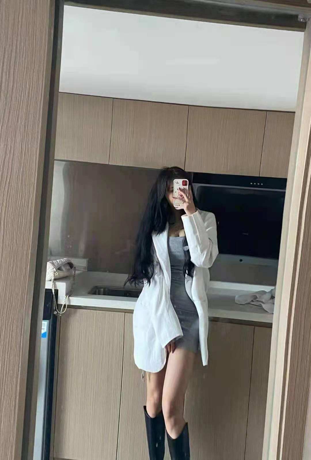 年轻漂亮，粉嫩紧致的美少女