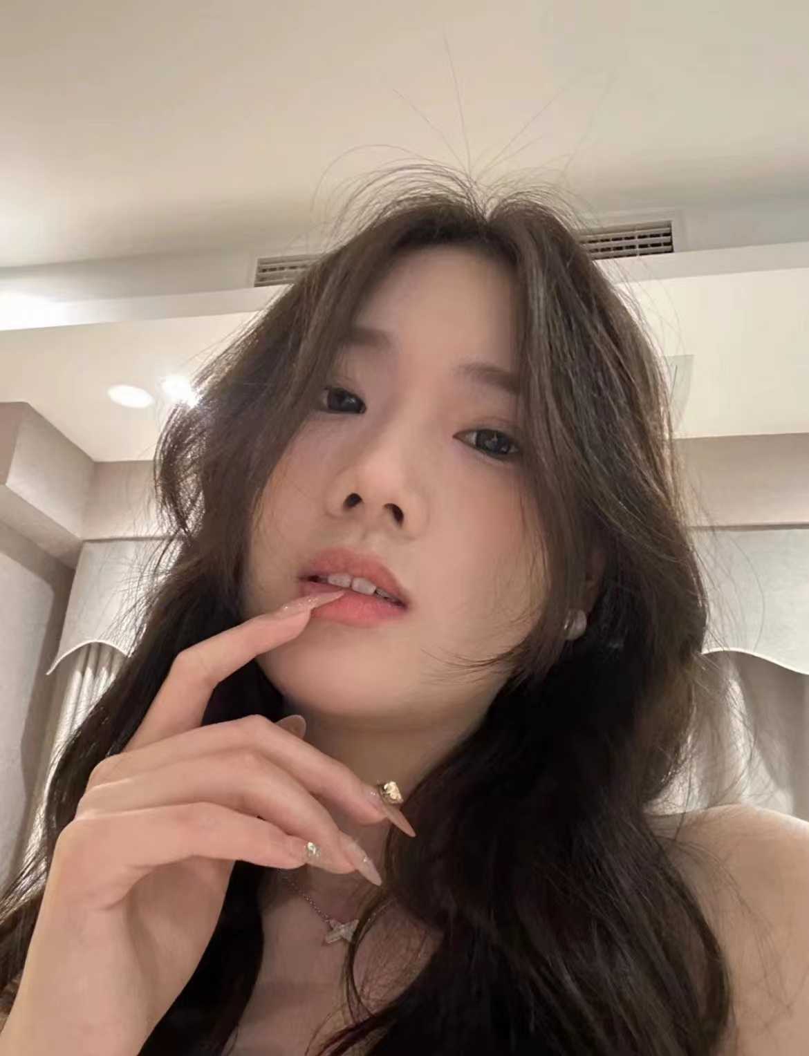 楚楚动人，欲仙欲死