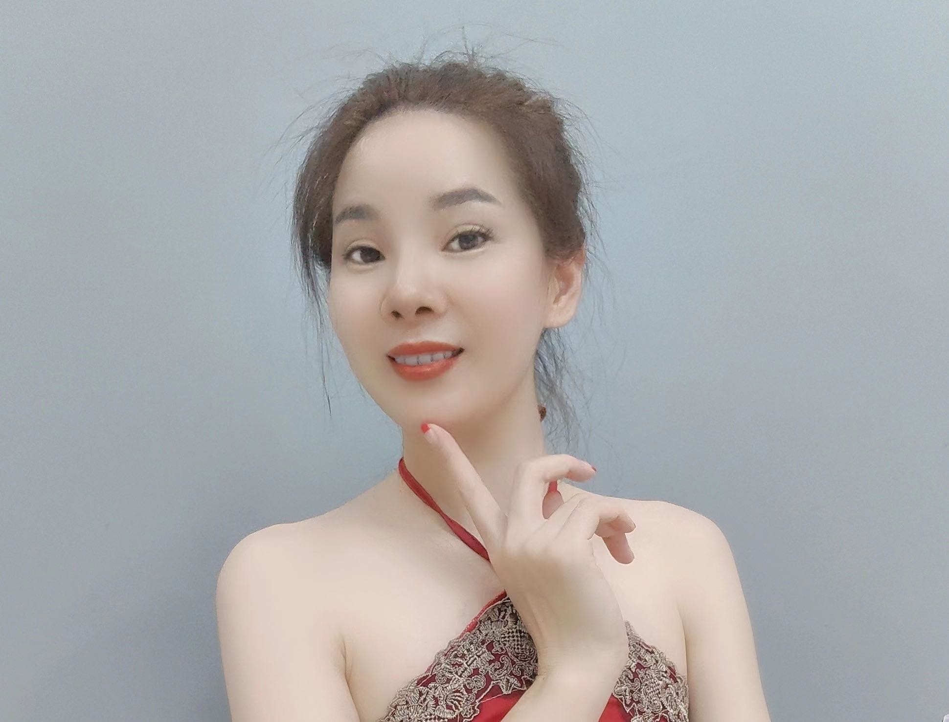 服务KH都很棒，屁股也很大