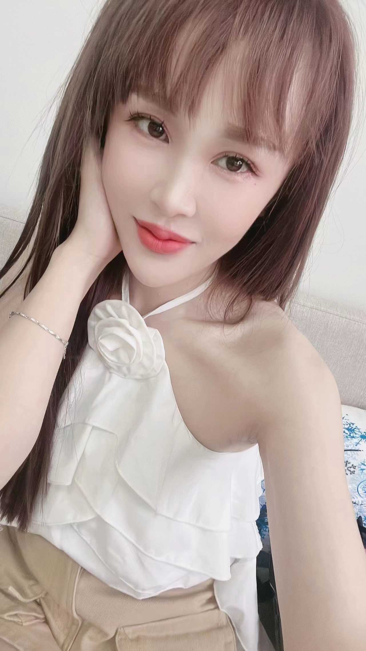 热情待人，床上叫的很销魂