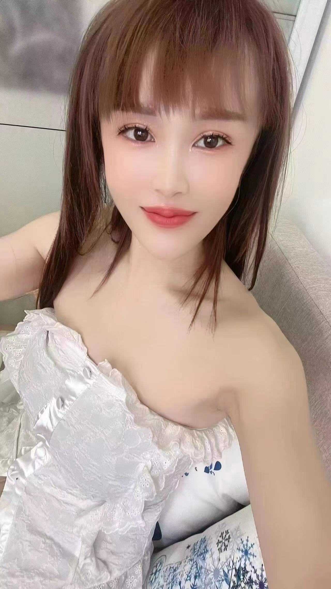 热情待人，床上叫的很销魂