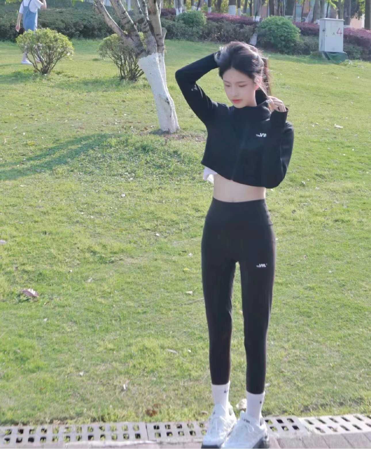 很是配合，各种姿势拿捏