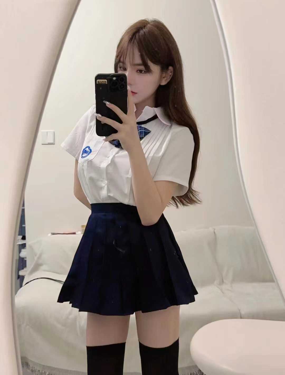 翘屁股后入很爽