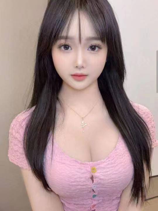 颜值不错，奶子很大