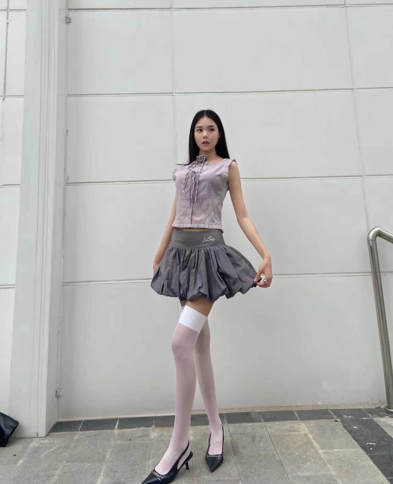 高挑小嫩妹，服务很细致