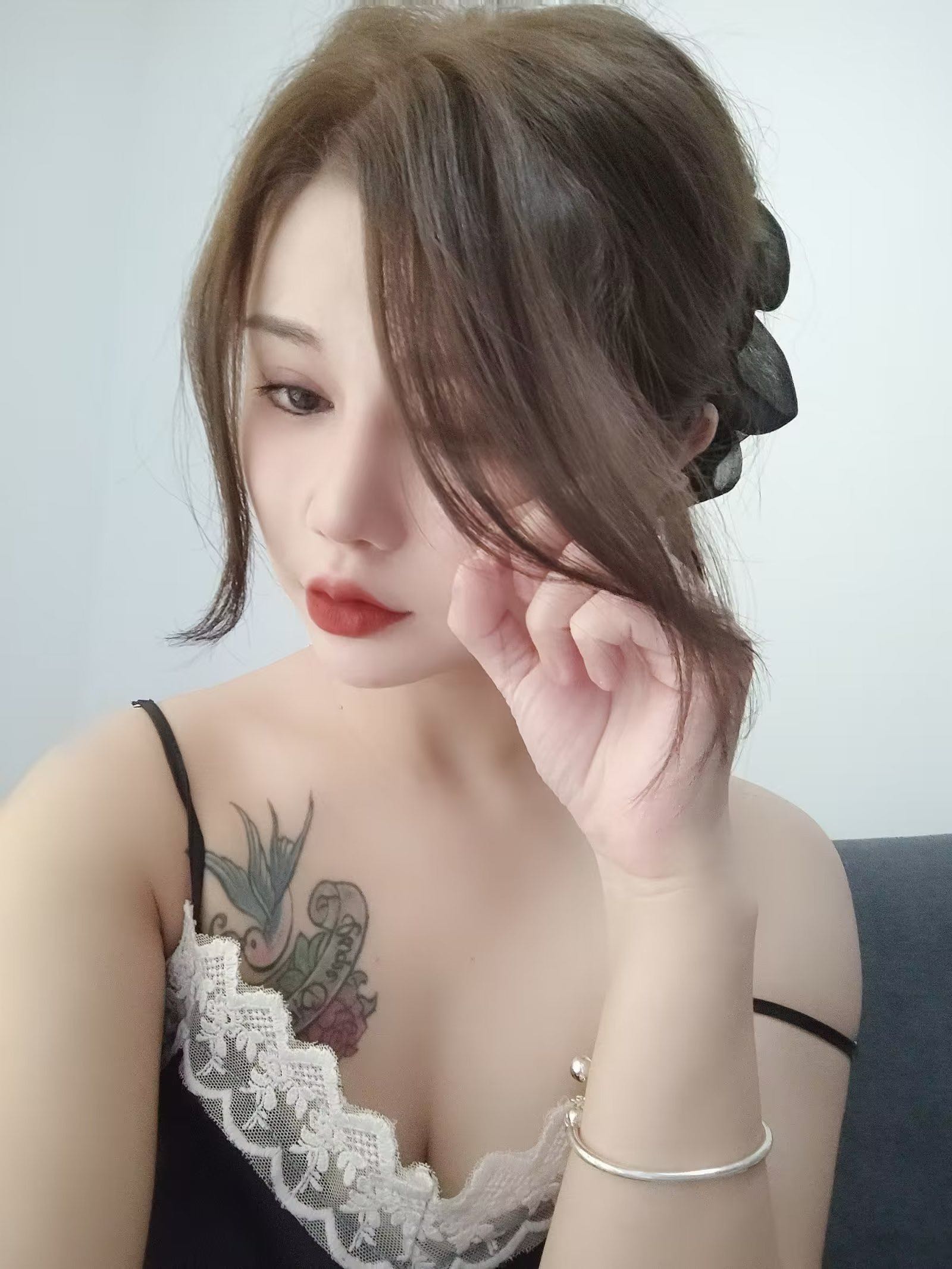 龙岗环保，颜值不错的妹子