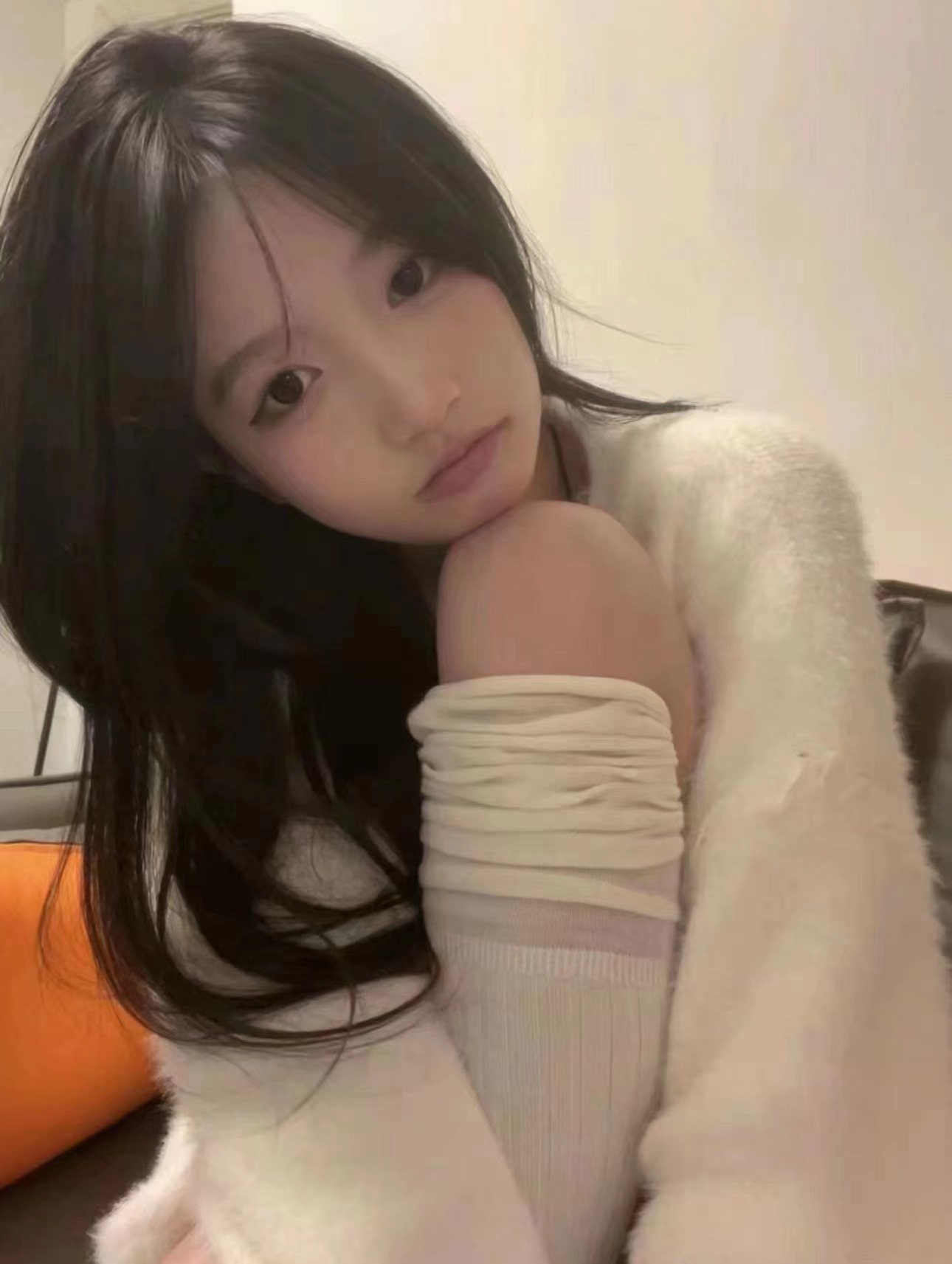 性欲挺旺盛，水多，床上超级浪