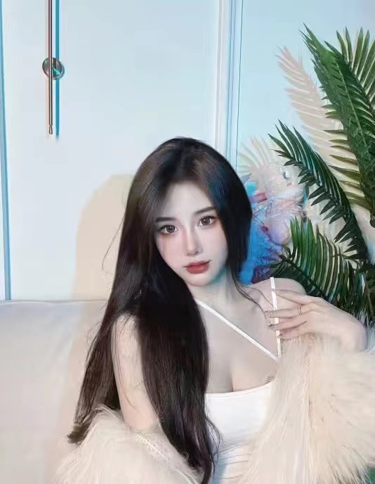 长得很不错，风sao性感