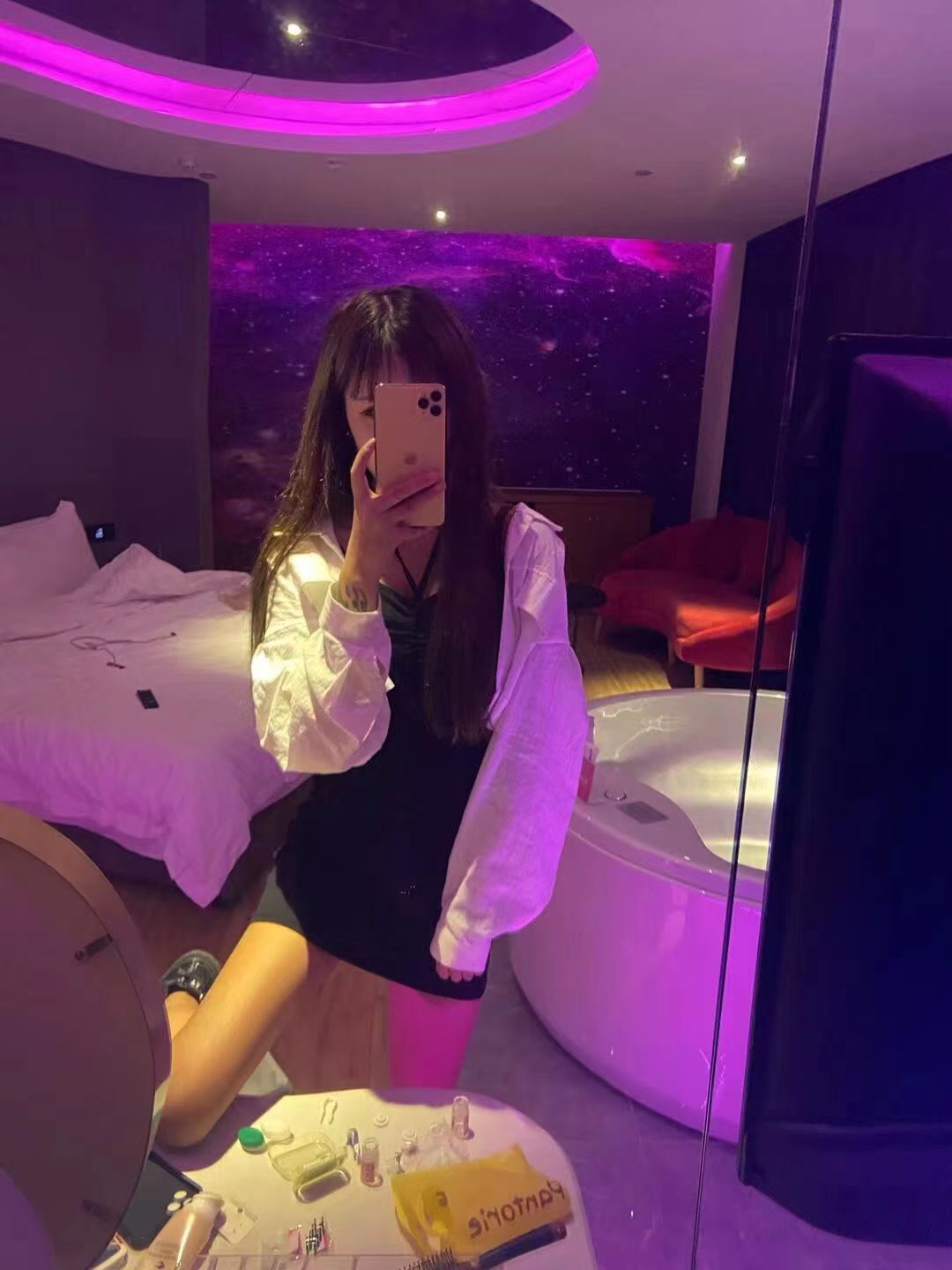 身材苗条，性格很sao