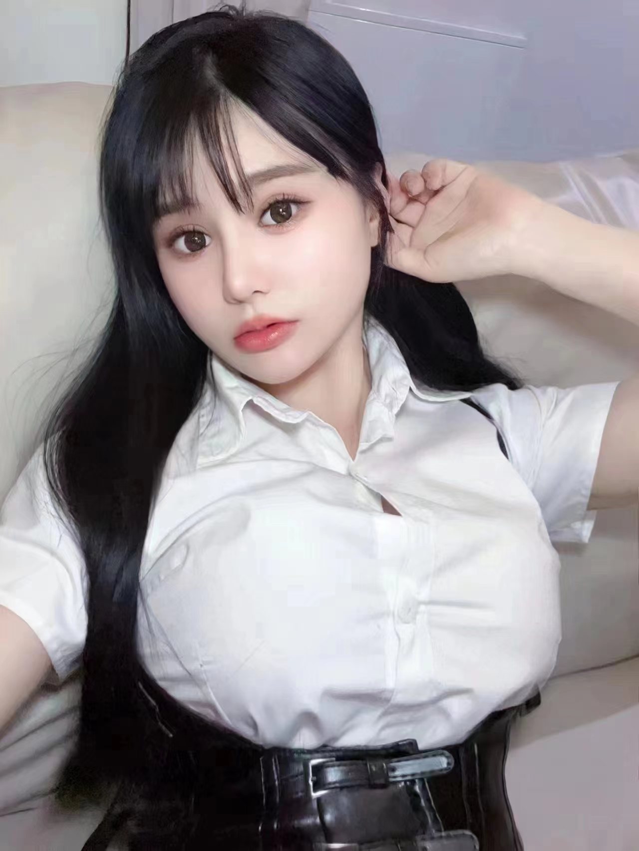 胸大贴在身上很舒服很爽