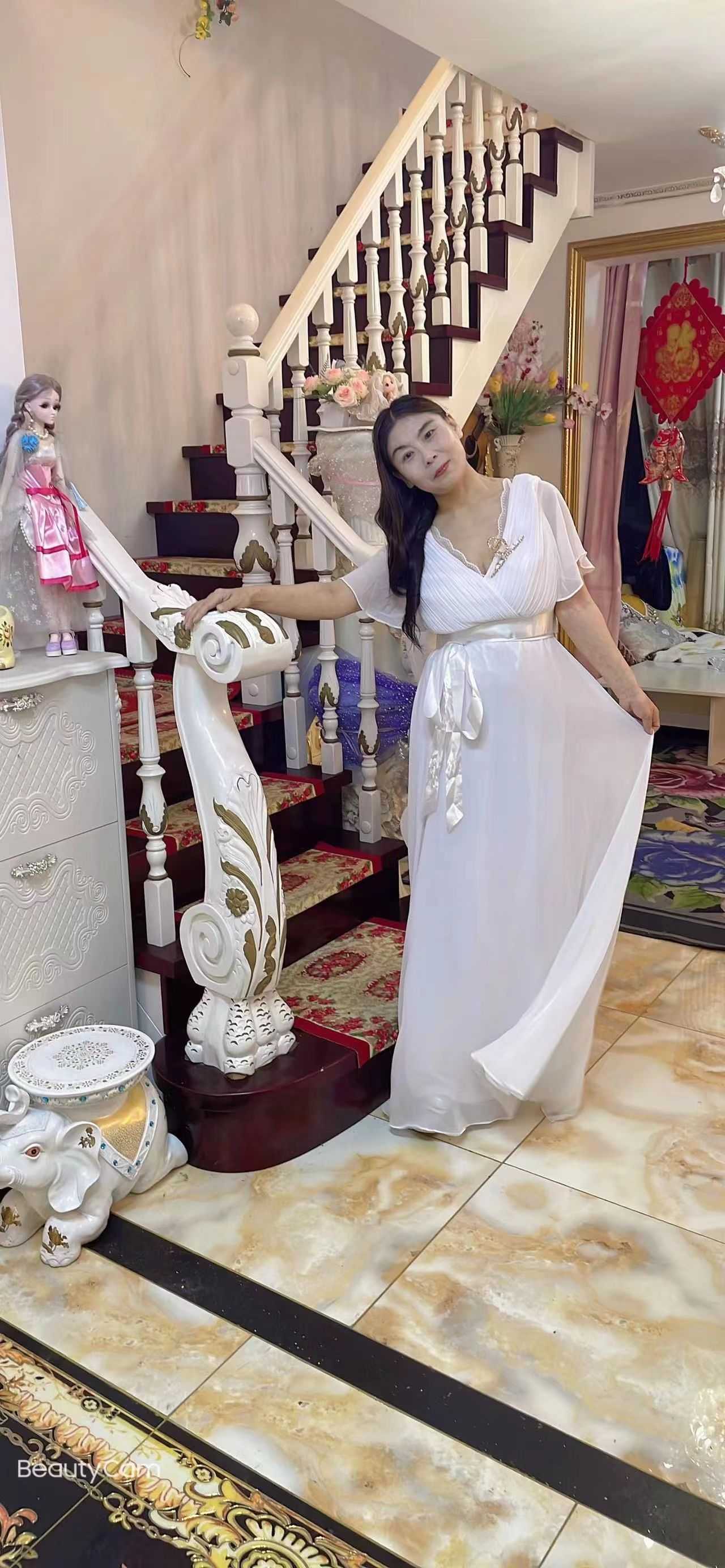 性价比高适合卸火的熟女