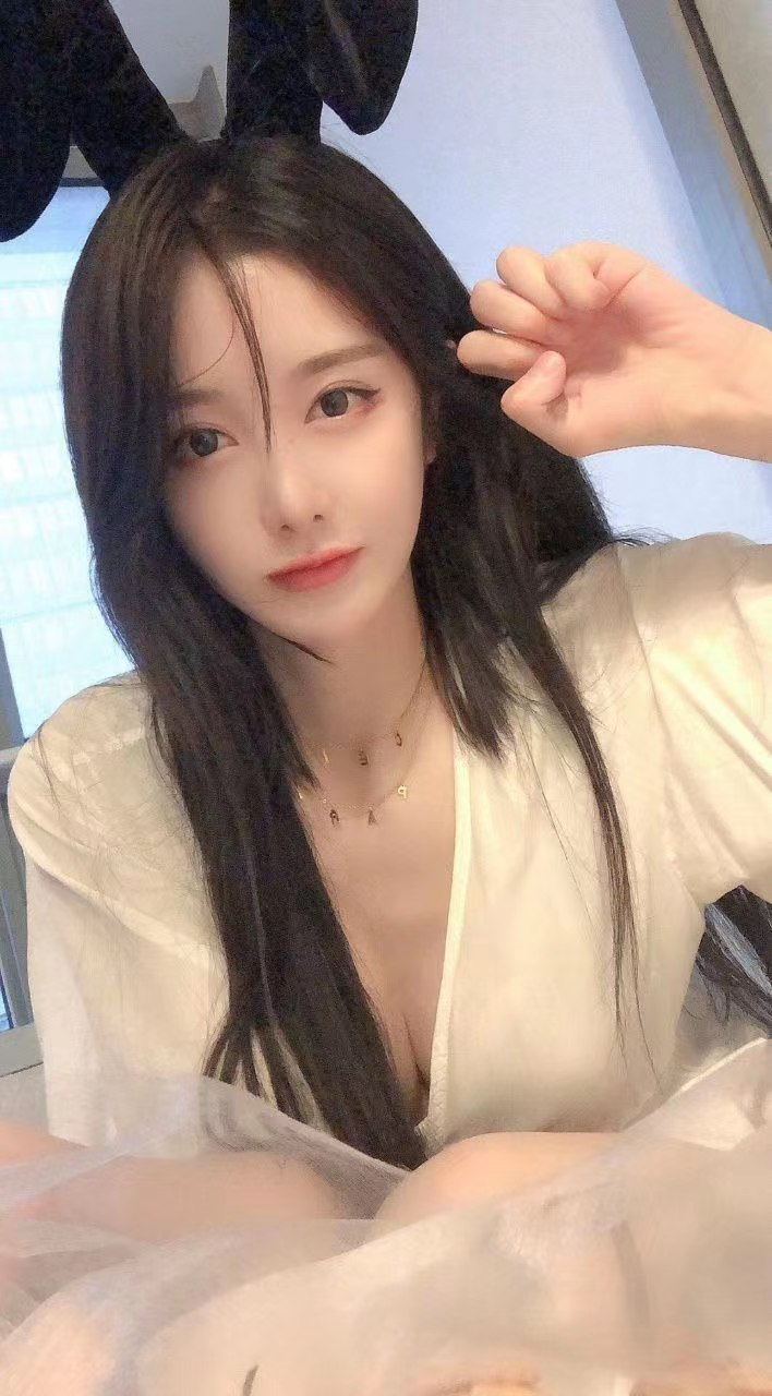 薇薇，个人兼职