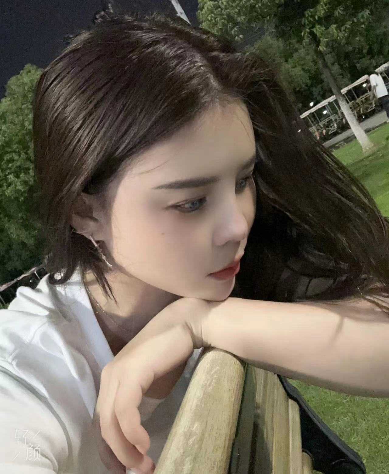 义乌极品兼职小姐姐