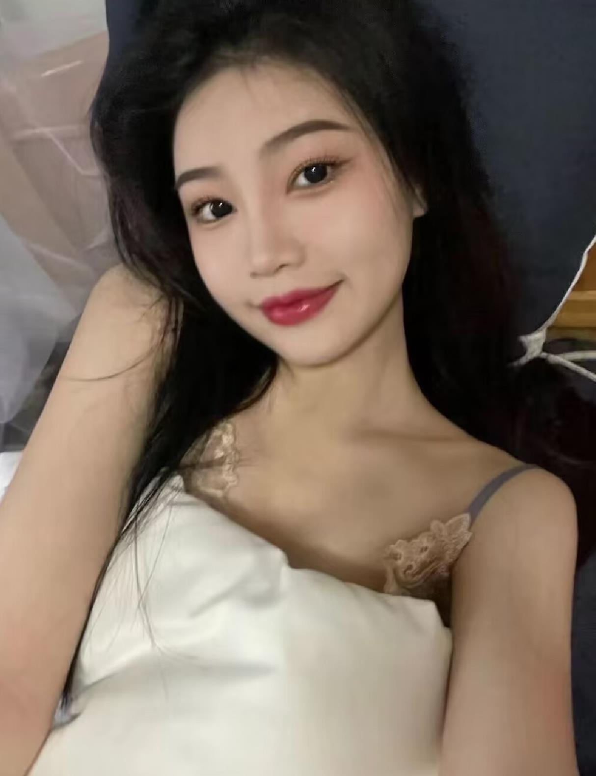 坂田高颜值小姐姐