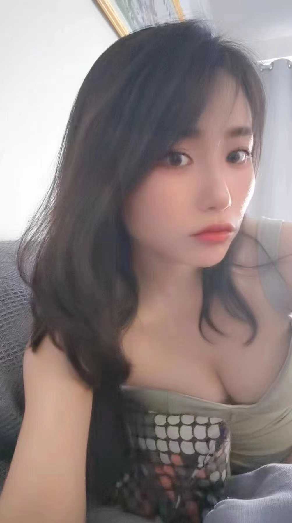 干的爽，叫的很sao