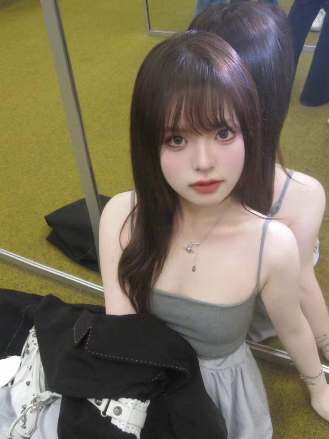 岛内娇小可人萝莉