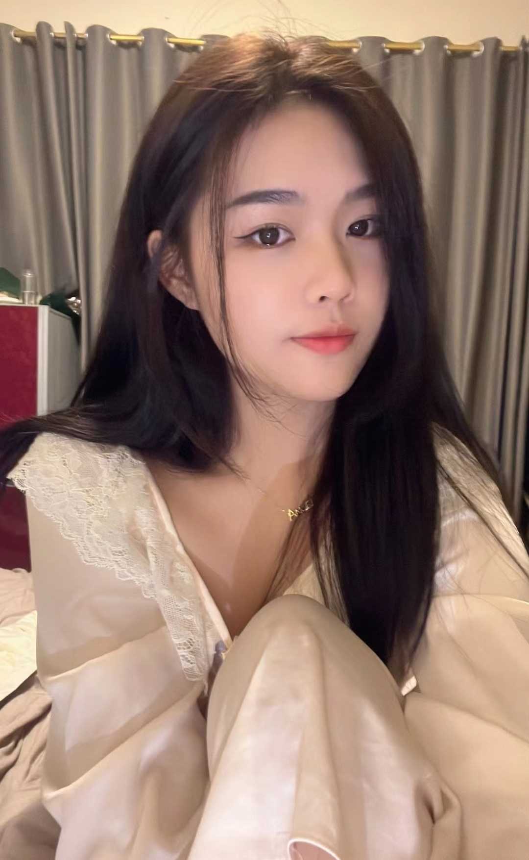 漂亮兼职小妹妹