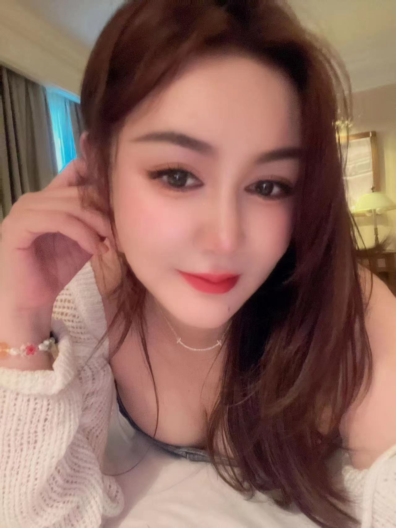 欲望强烈很温柔体贴