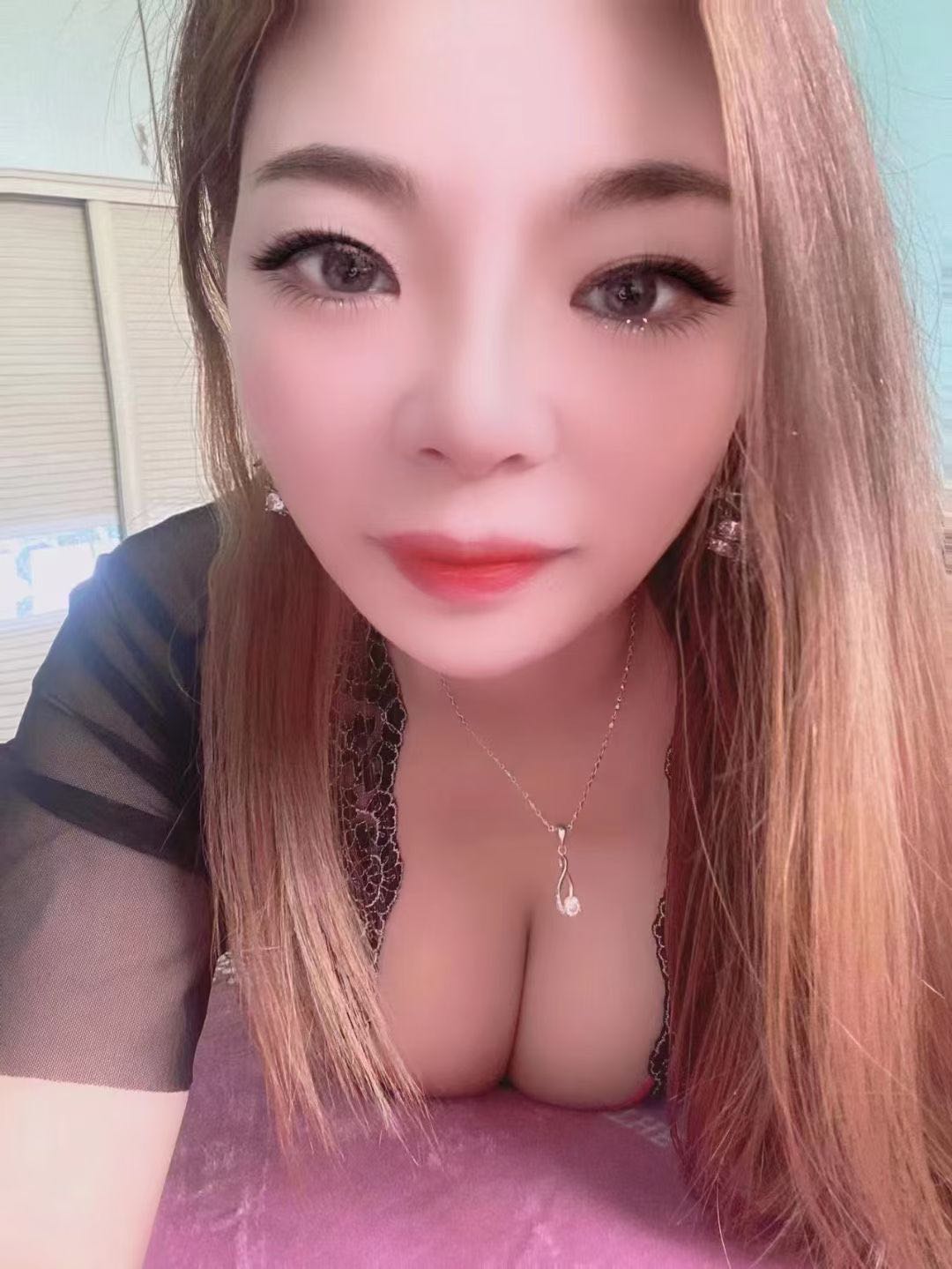 服务超好的小姐姐