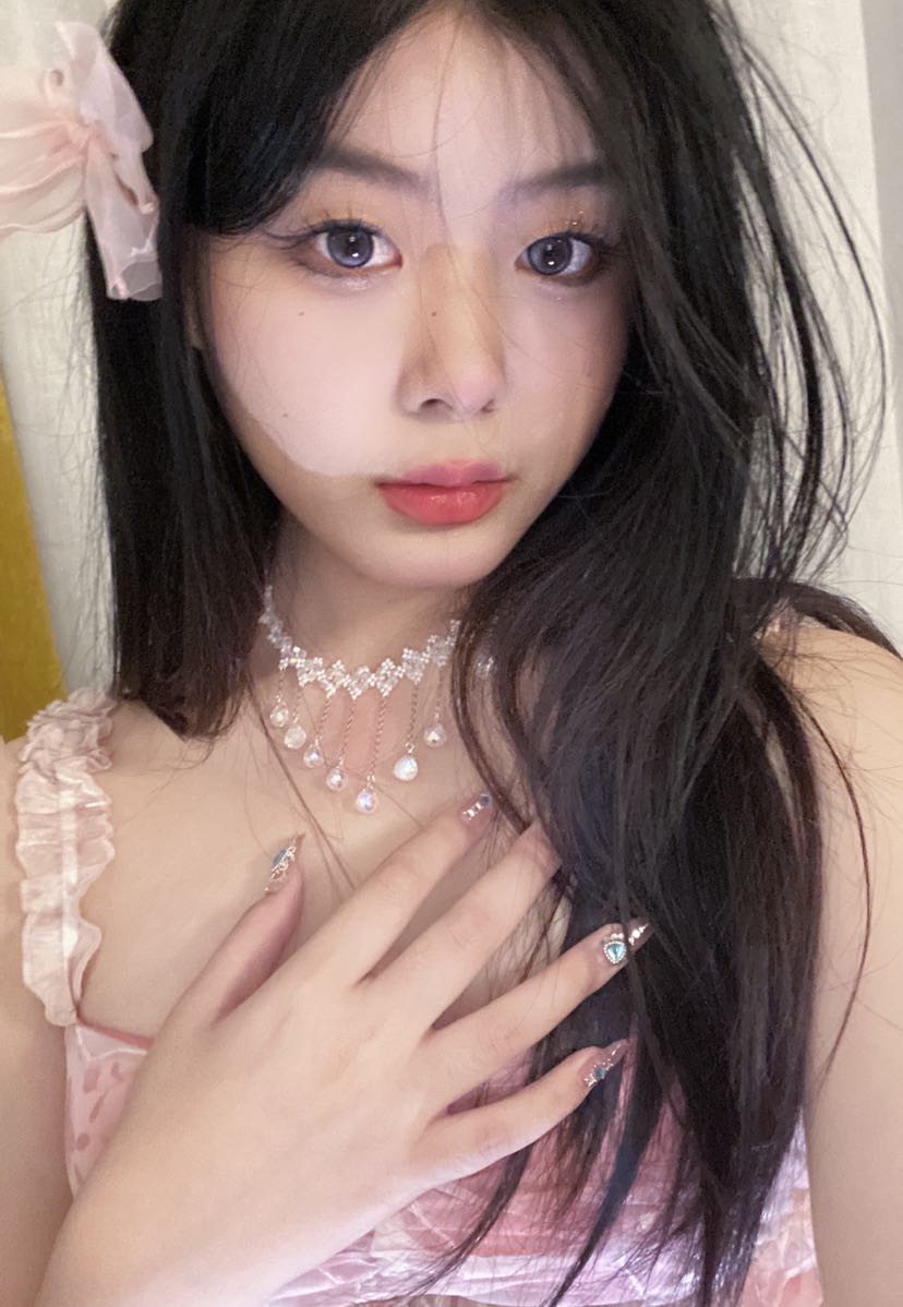 童颜巨乳jk制服丝袜尾巴软萌