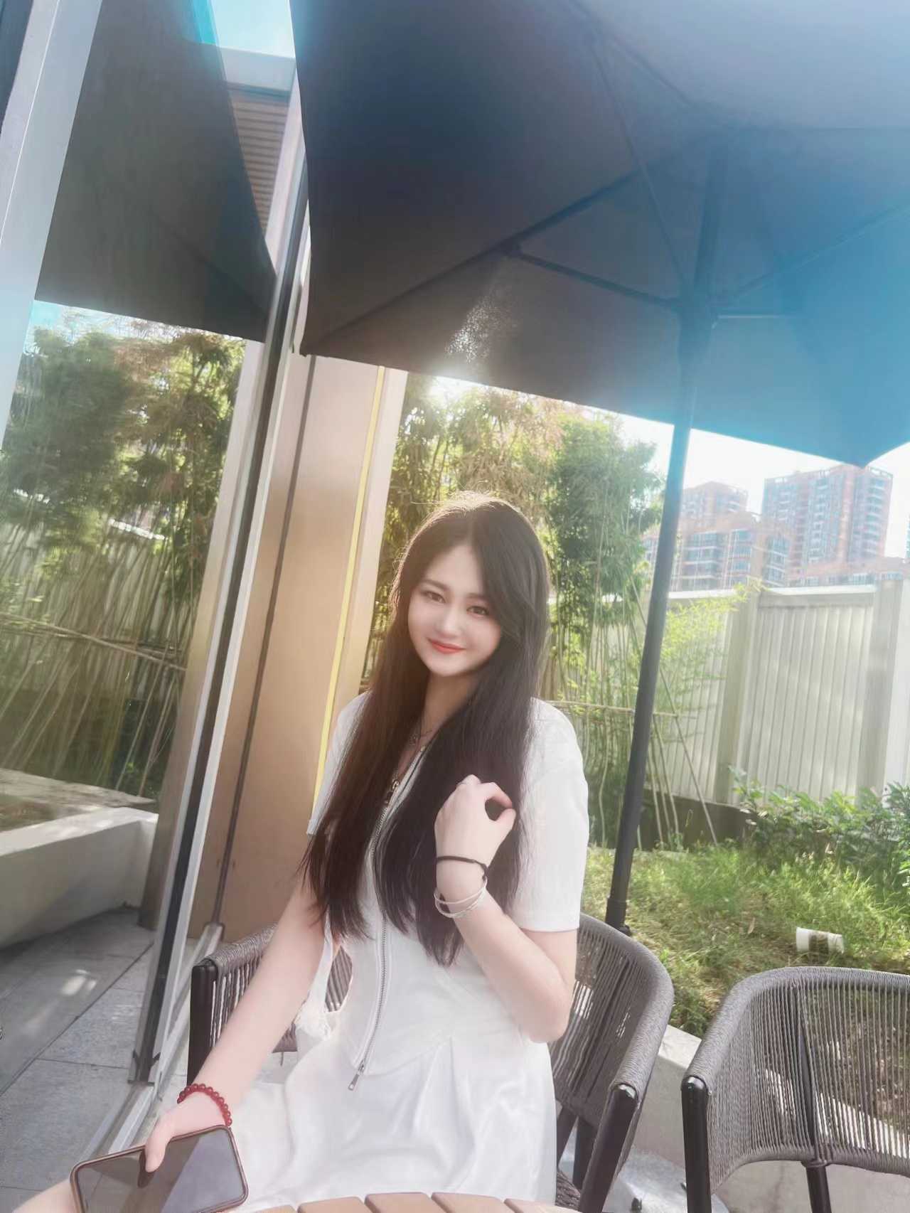 杭州市萧山区00后小雨