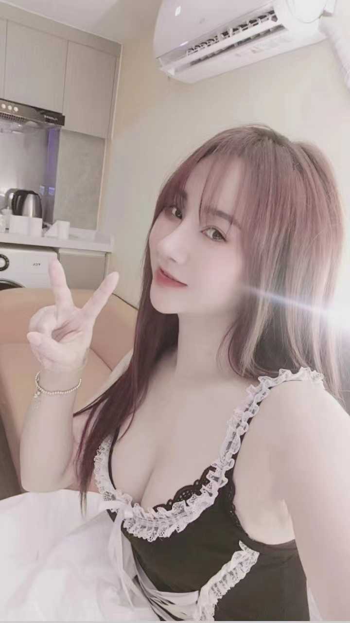 颜值高，身材好，声音甜