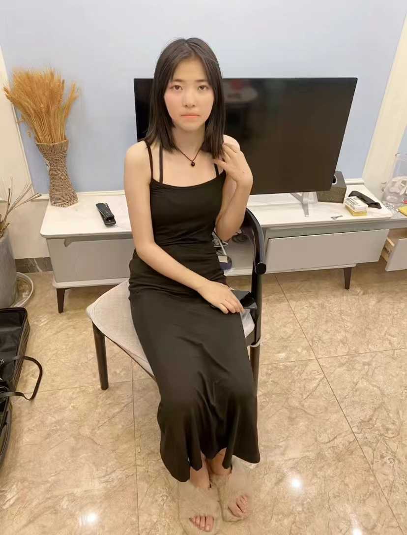 清纯学生妹，温柔听话