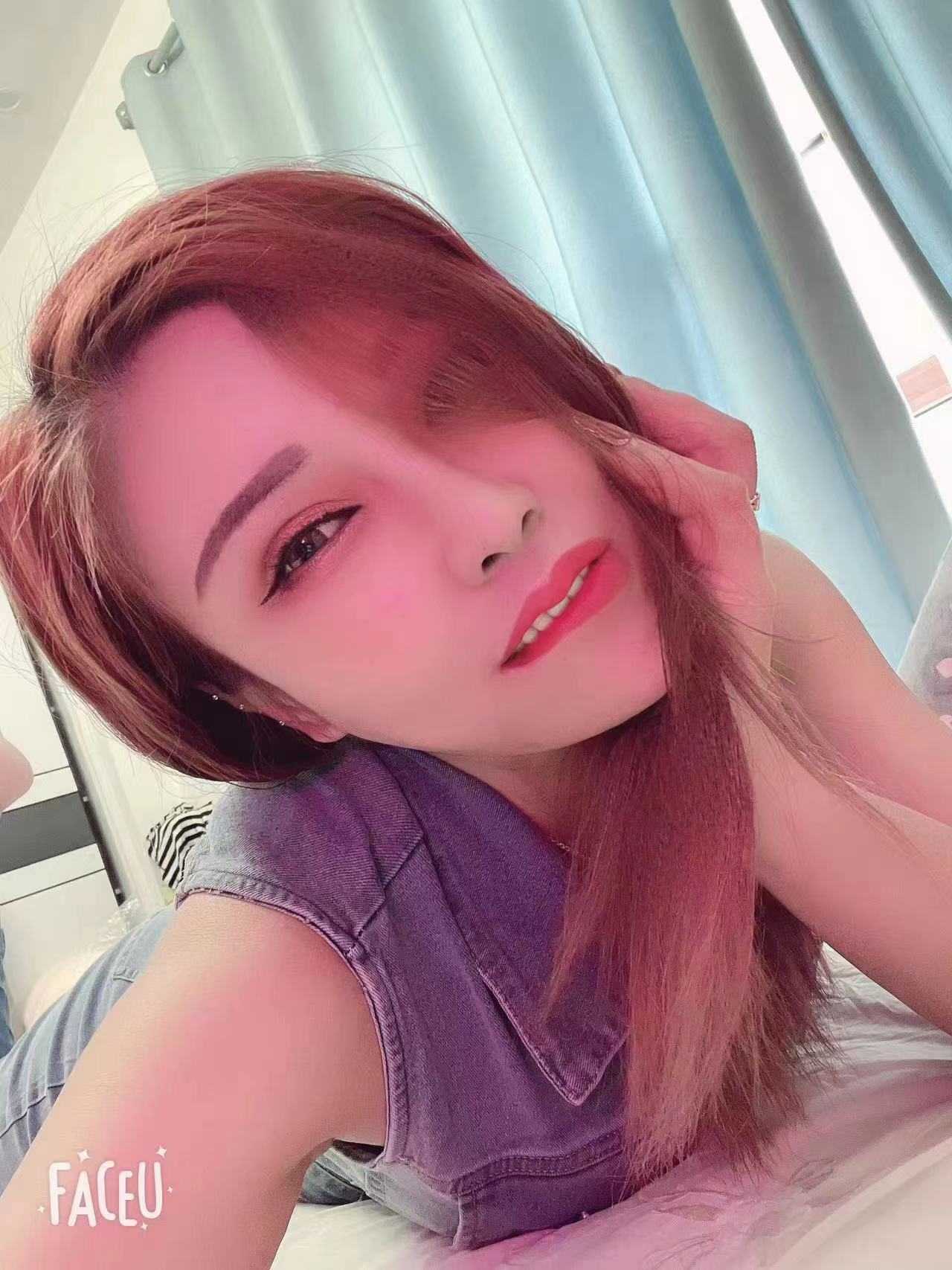 那个眼神sao啊，真想使劲扣一下下面