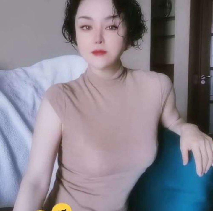 姐姐服务很多，很配合