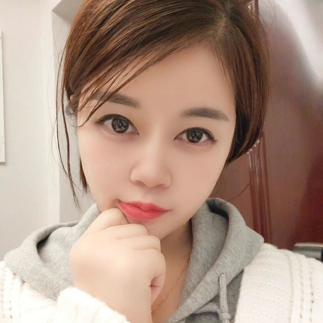 各种姿势很配合，欲望强烈