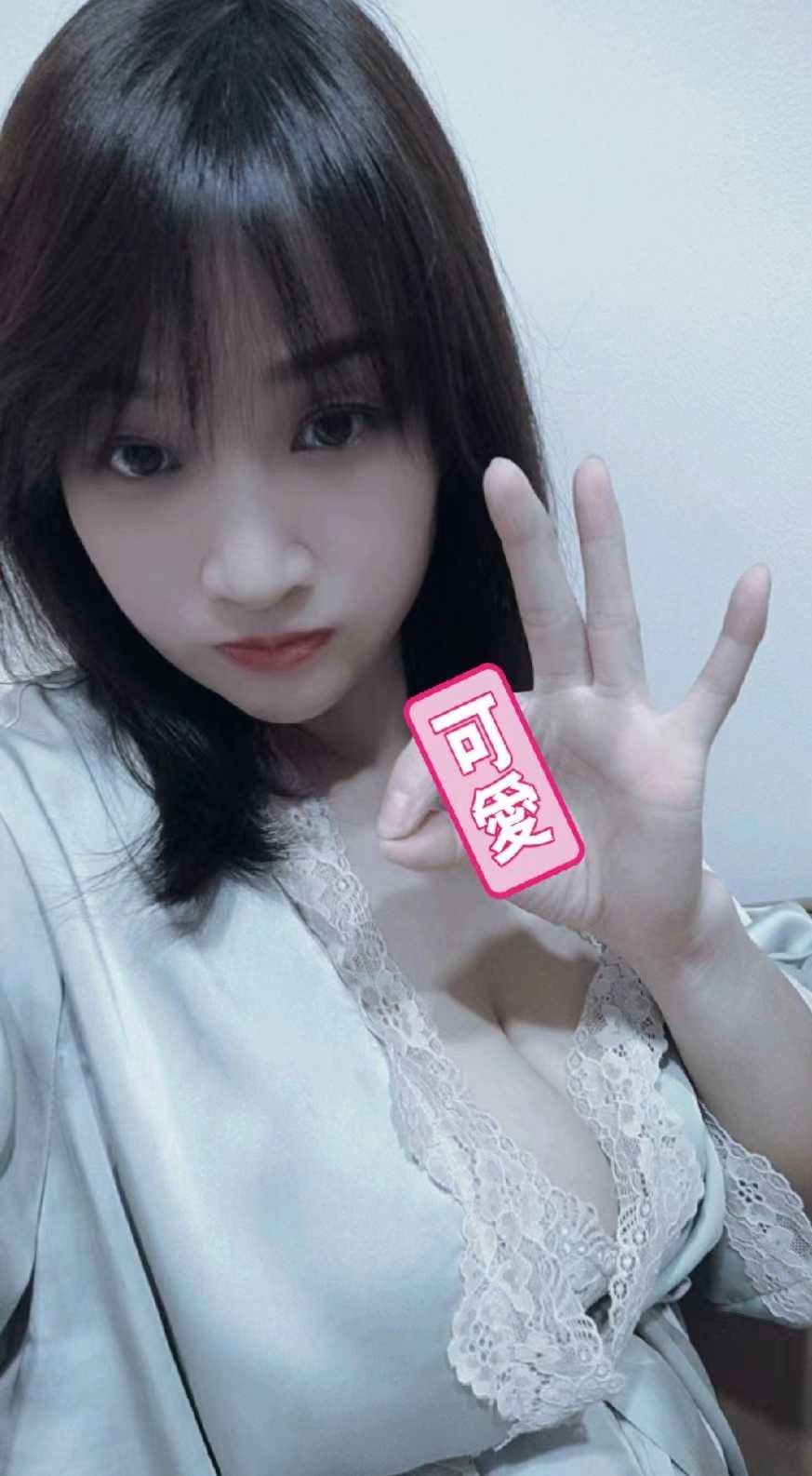 人漂亮，这奶子爱了爱了