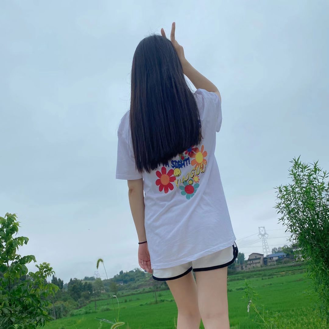 干的时候sao的很 下面水不少