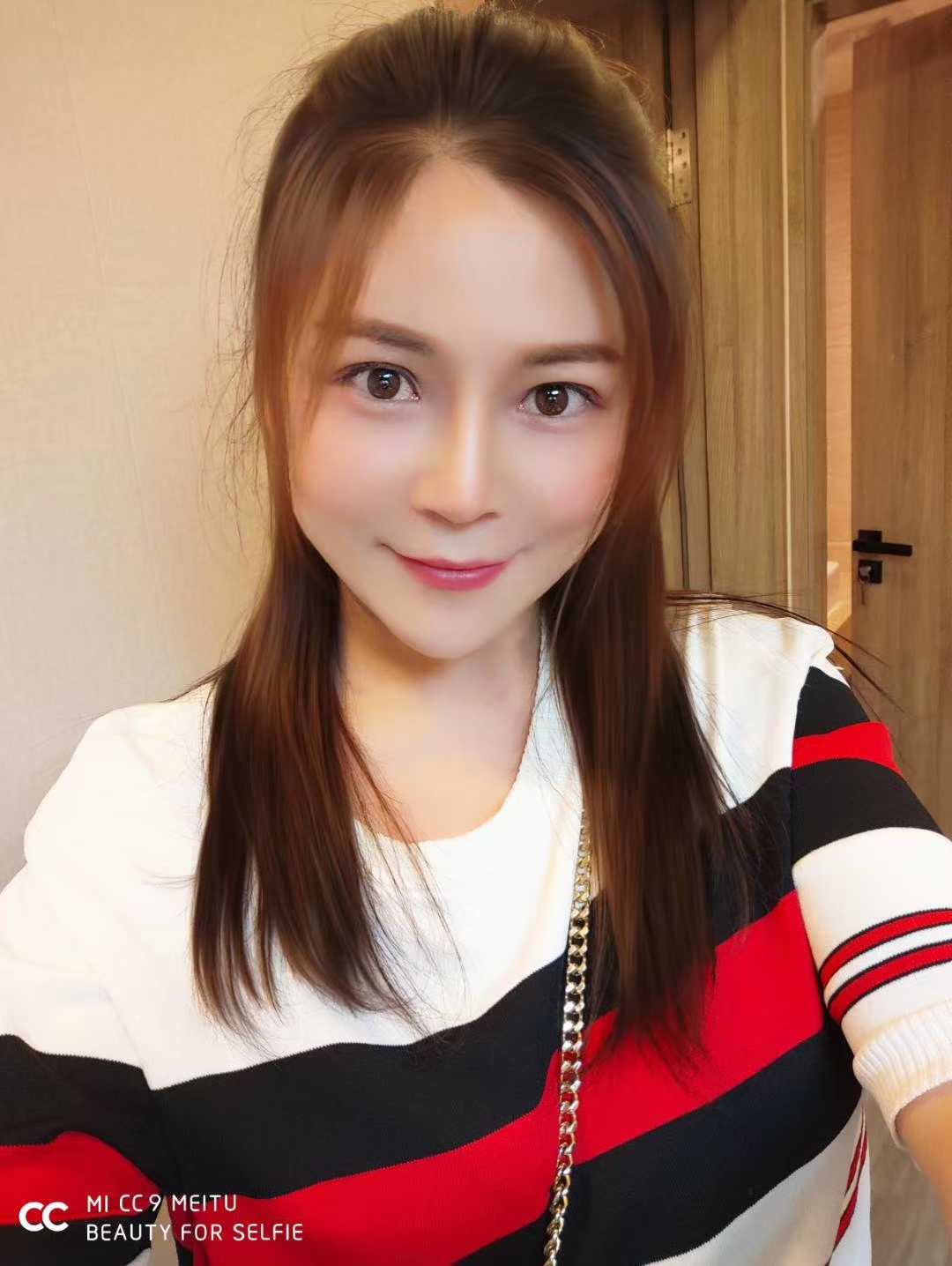 e罩杯美容院妹子