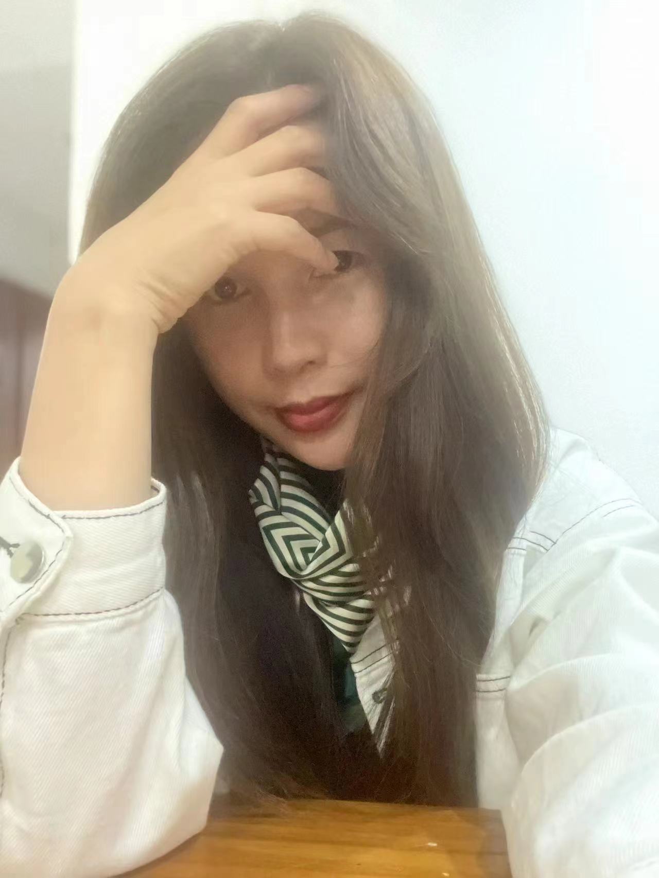 性价比很高，很有气质的小姐姐