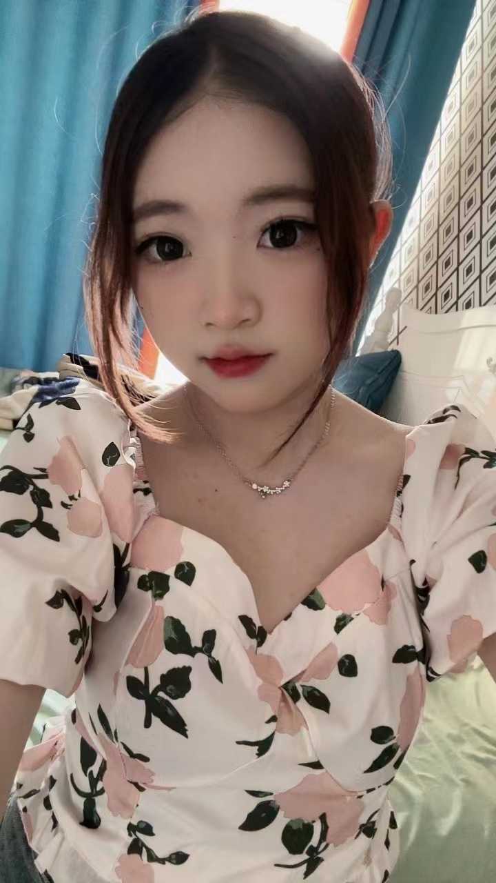 服务很好，很会配合我做各种姿势