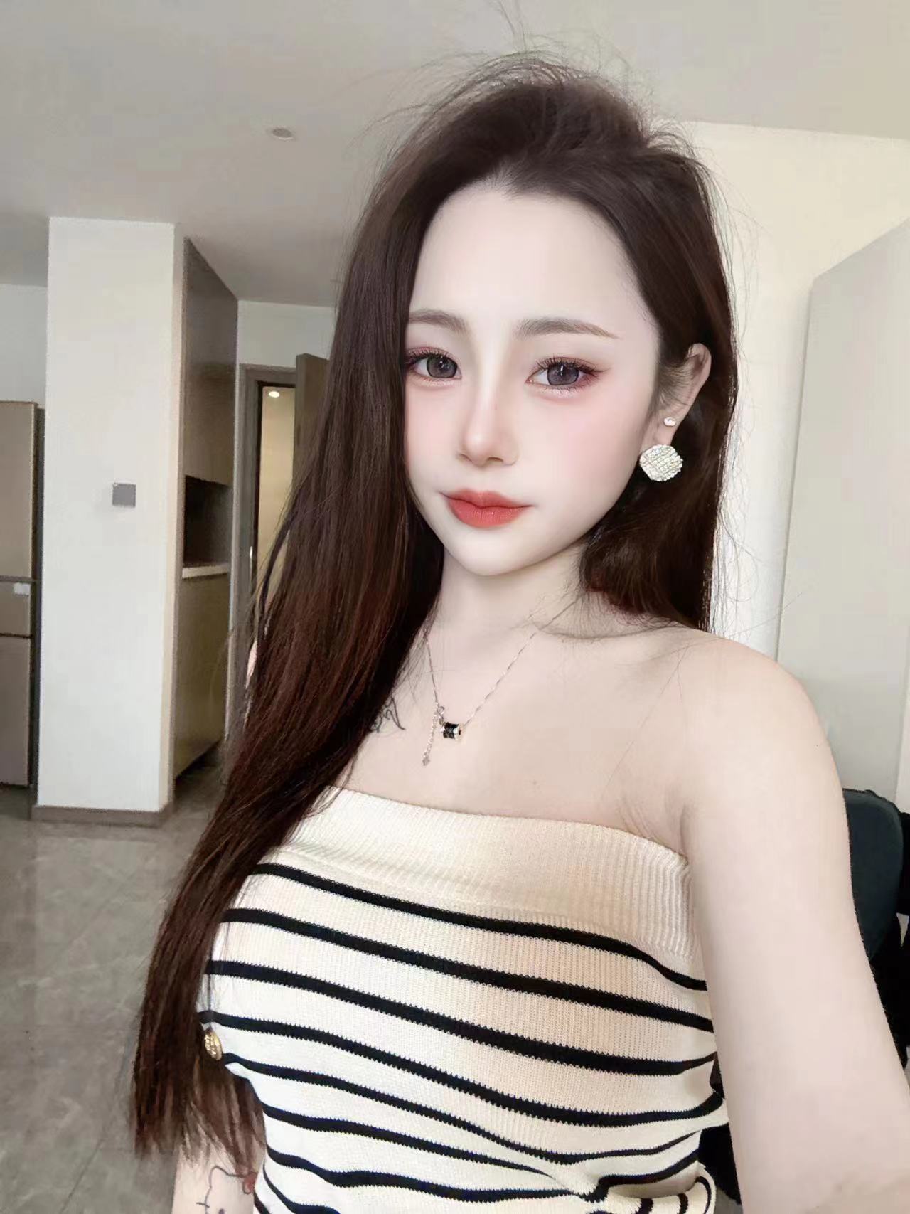 颜值性感气质小姐姐