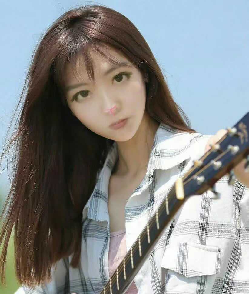 很有感觉的小姐姐