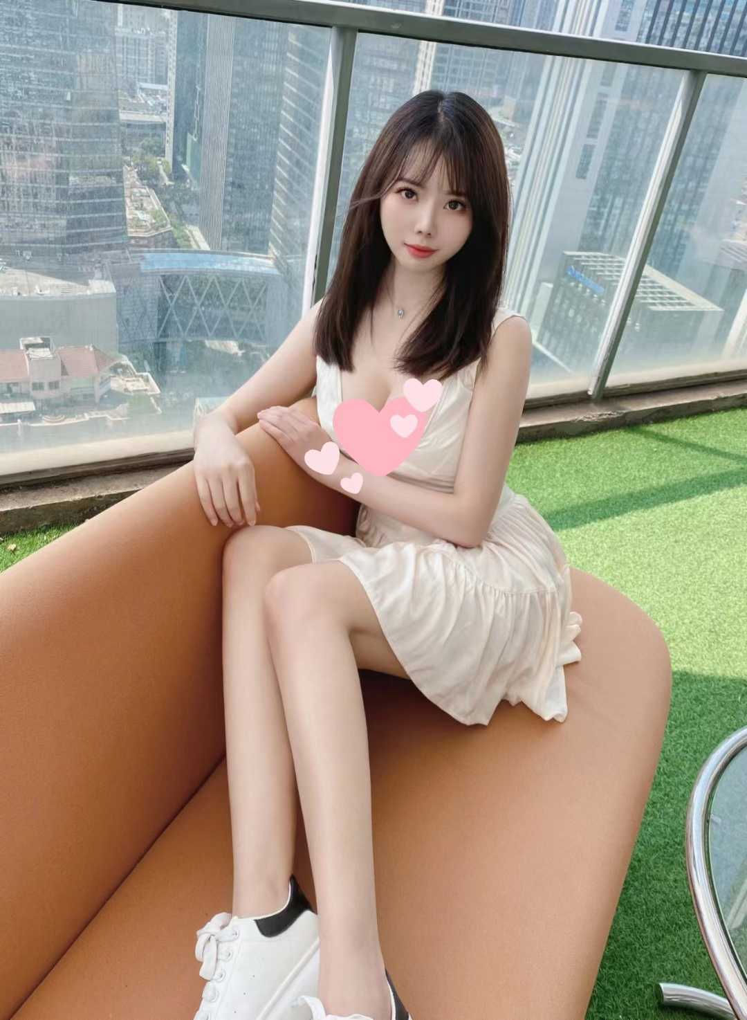 漂亮胸大手感超好