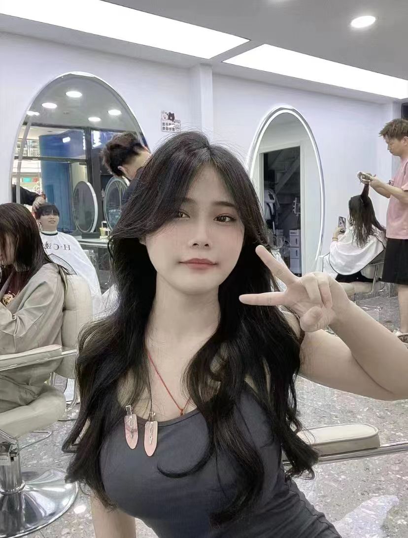 奶子大，气质很好