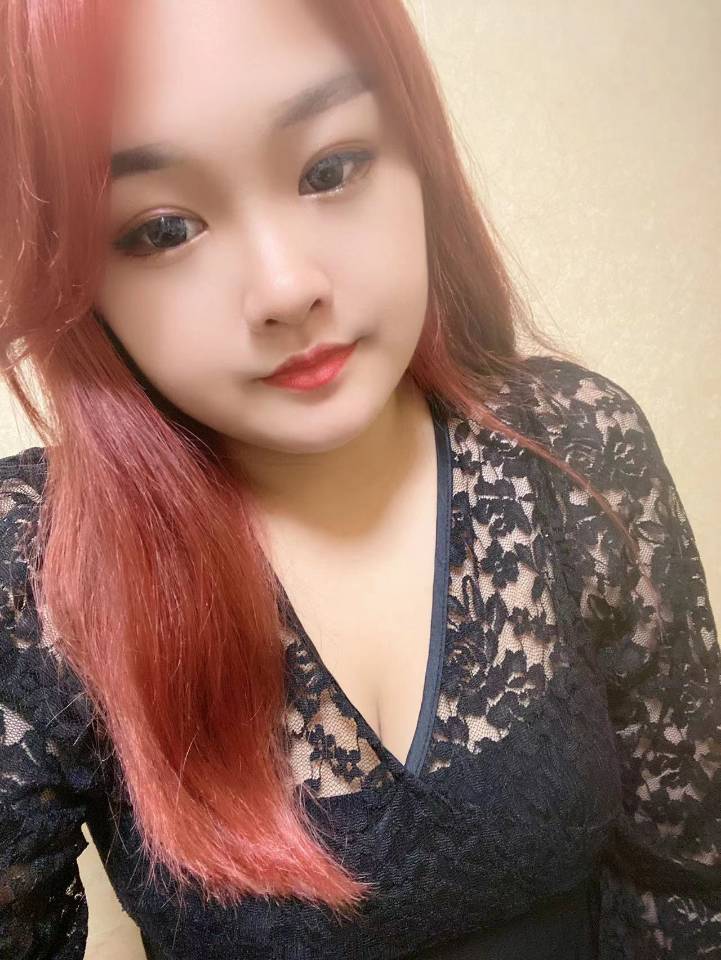 胖乎乎的小妹妹