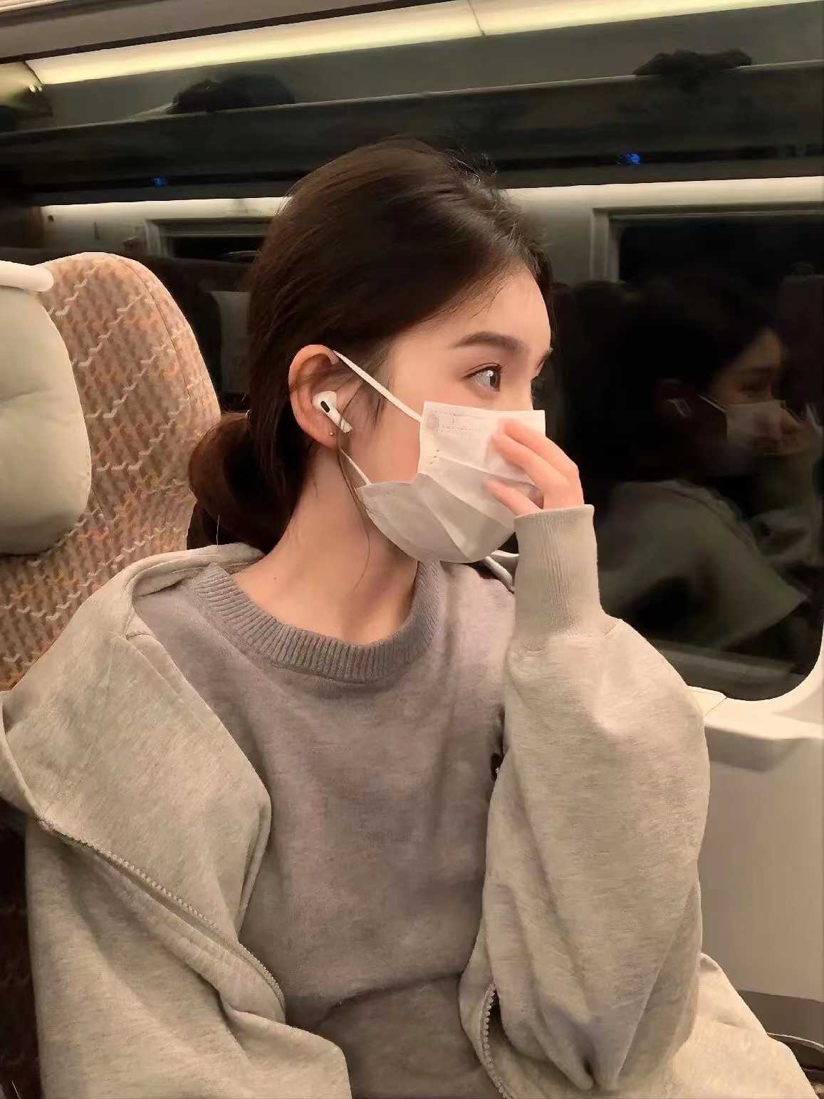 非常满意  胸大腰细屁股大